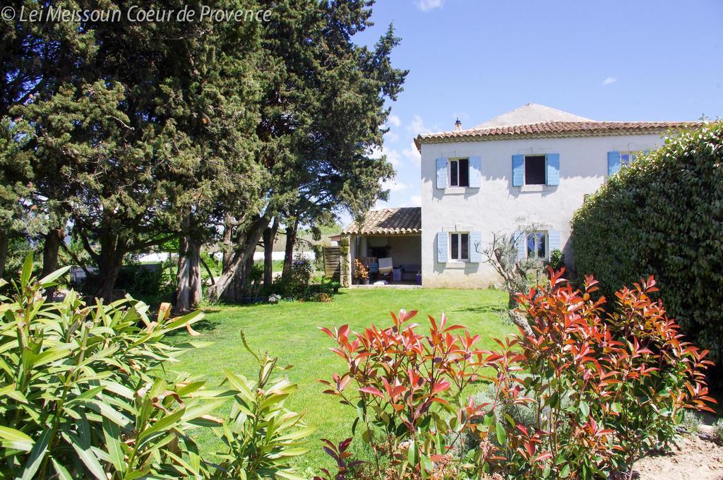 Lei Meissoun Mallemort Habitación foto